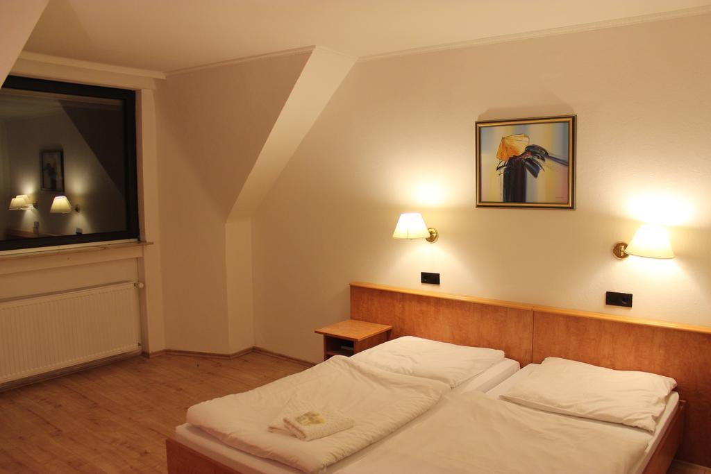Hotel Gaya Bad Soden am Taunus Quarto foto